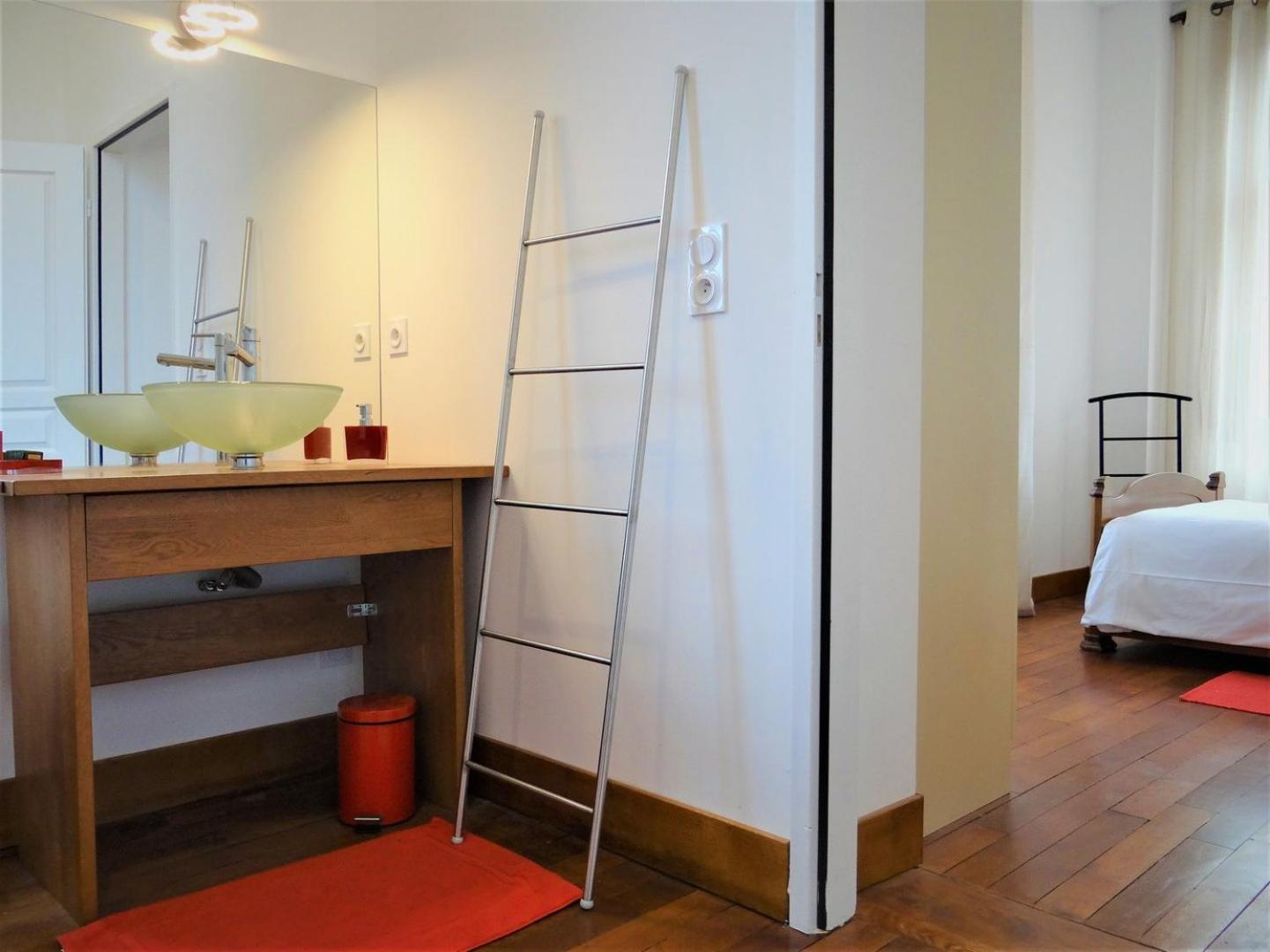 Appartement L'esprit d'antan quartier historique deux personnes à Chartres Extérieur photo